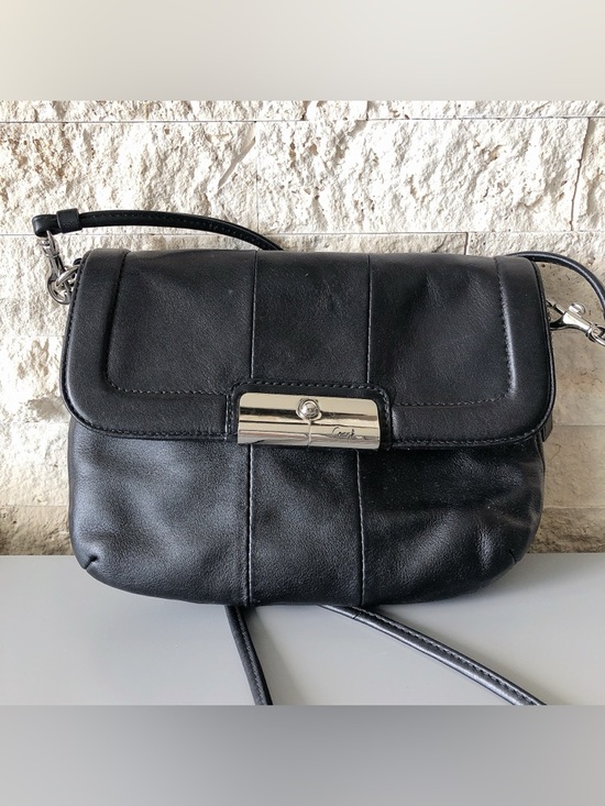 Coach Handbags - Coach black leather crossbody bag purse silver hardware wallet women’s